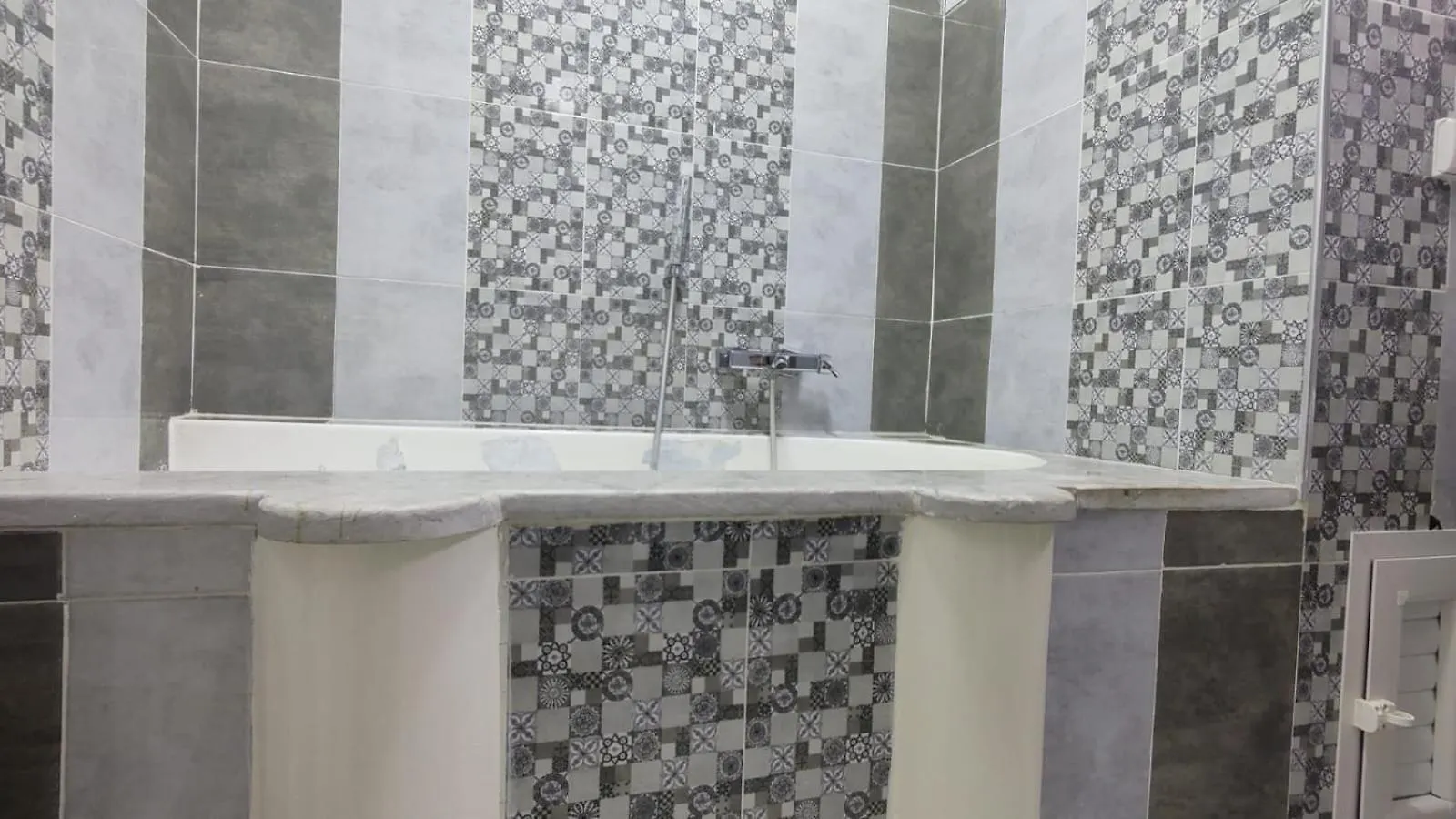 Guest House Dar Al Yasmina Tunis 0*,  Tunesien